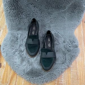 Toms Mallory Black Loafer